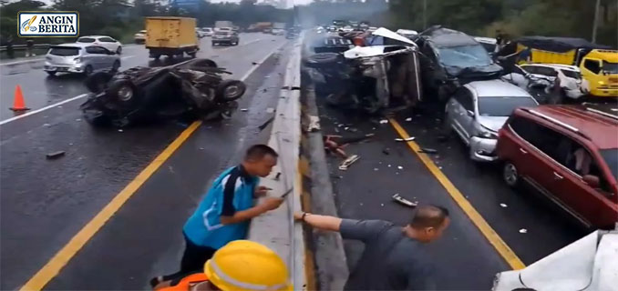 Kecelakaan Beruntun di Tol Cipularang 1 Tewas, 5 Luka-luka