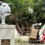 Viral Patung Macan Putih Kediri Tak Mirip Aslinya, Kades Janji Diganti