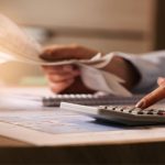 Cukupkah Gaji UMP Jakarta Rp5,7 Juta untuk Hidup Layak di 2026