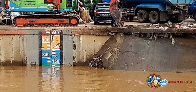 Pintu Air Pasar Ikan Siaga 2 9 Wilayah Jakarta Utara Waspada Banjir Rob